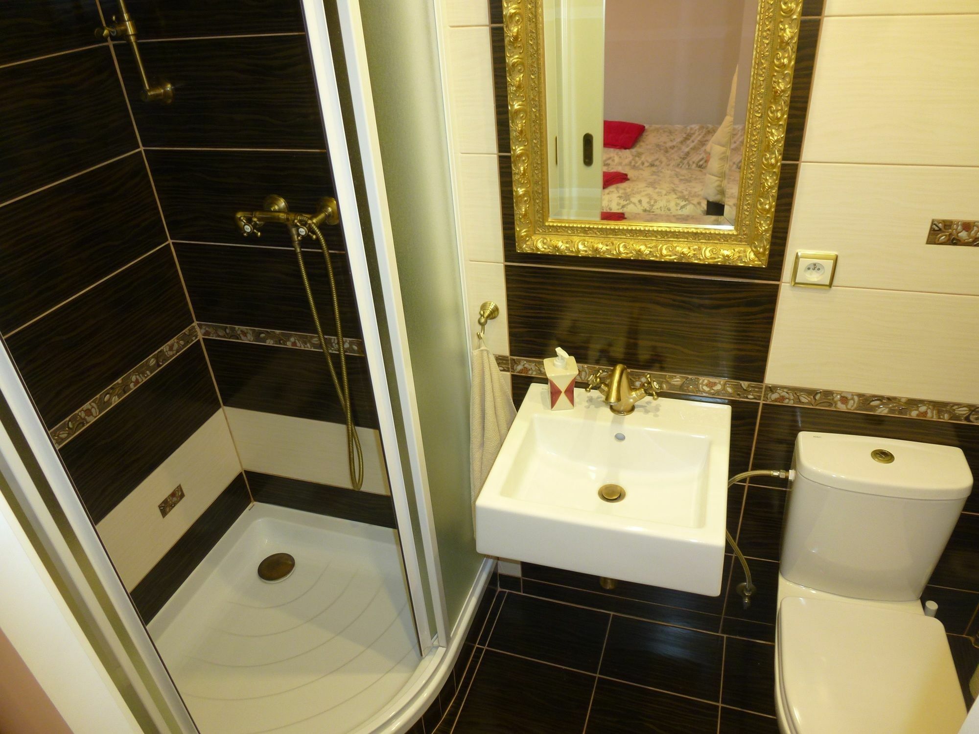 Tiffany Guest house 3*